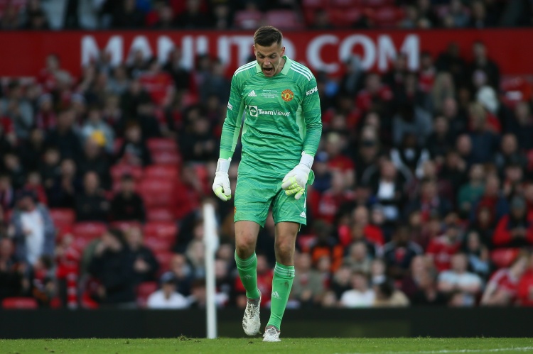 米堡锁定曼联门将维特克 租借或永久转会仍存分歧