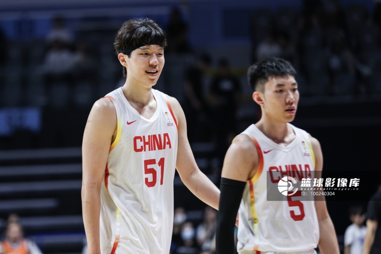 媒体人:中国男篮只要打符合世界潮流的快节奏 赢球率就很高 媒体人:中国男篮只要打符合世界潮流的快节奏 赢球率就很高